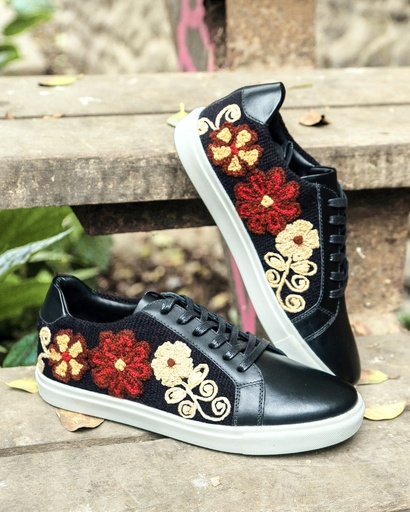 Sneaker negra 