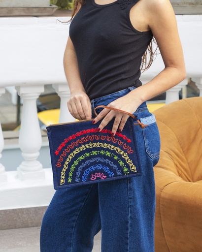 Clutch denim arcoíris